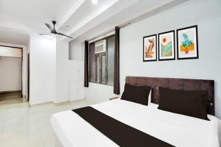 Hotel O Good Living Laxmi Nagar - 0