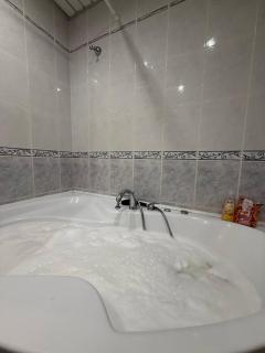 Мост сити апартаменты кв 23 Джакузи - 4