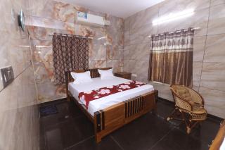 Cherry Blossom Retreat - 3