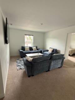 Cozy Fully Furnished Home in Avon - 6