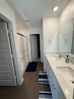 Cozy Fully Furnished Home in Avon - 5