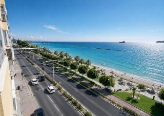 Beachfront apartment with sea view - 6