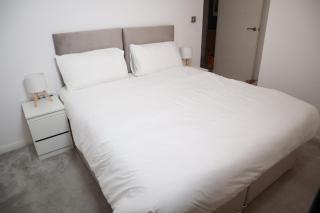 Luxury Modern Flat BHX NEC Solihull Hospital Free Parking - 6