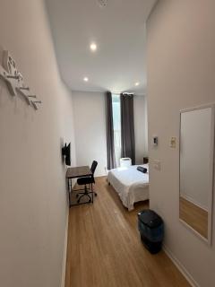 Modern Studio Downtown MTL for 2 with Free Parking - 2