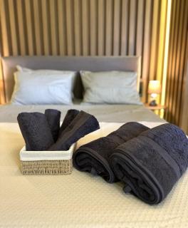 Palmyra Suite - Luxury Retreat in Athens Riviera - 2