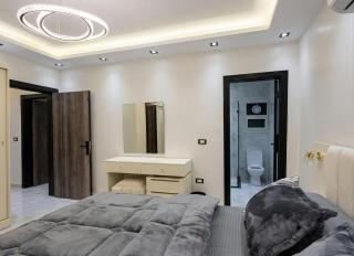 Prime 3BR Apartment Steps from City Stars شقة فاخرة 3 غرف خطوات من سيتي ستارز - 5