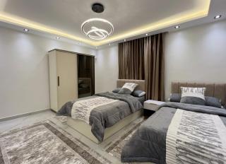 Prime 3BR Apartment Steps from City Stars شقة فاخرة 3 غرف خطوات من سيتي ستارز - 3