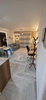 Hero BnB Apartment - 9