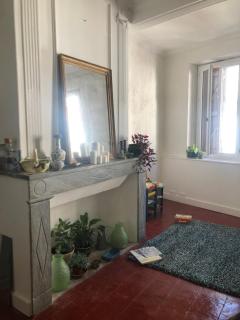 Bright and Spacious Apartment - 4