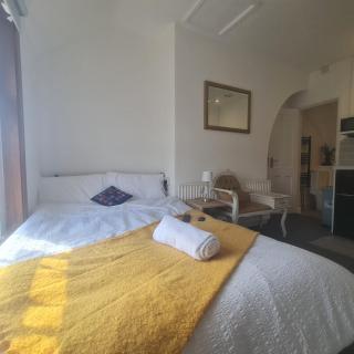 Bespoke Home Banbury - Cosy Studio 2 - 2