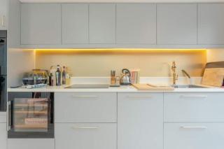 Stylish 2 Bedroom Apartment in London - 9