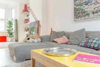Stylish 2 Bedroom Apartment in London - 3