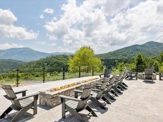 Highlands of the Smokies 501PH 3br - 5