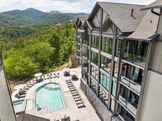 Highlands of the Smokies 501PH 3br - 1