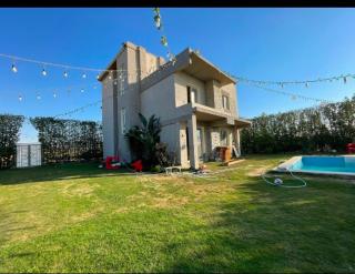 فيلا رامي رزق Luxury villa with private pool& complete privacy - 3