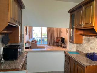 Peaceful 2BR Lagoon View Getaway in Einbay - 8