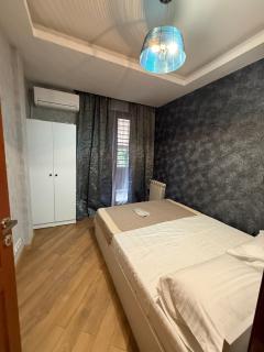 Cozy Apartment on Gagarini Square - 4