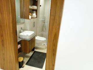 Elegant Maarif Studio Walk To Twin Center & Cafes & Private Parking - 7