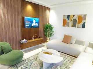 Elegant Maarif Studio Walk To Twin Center & Cafes & Private Parking - 8