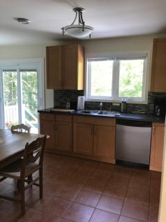Wildrose Cottage - Lakefront Cottage next to ocean beach - 1