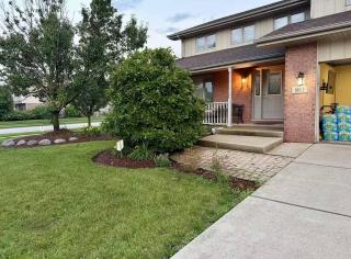 Sleeps 17 Free Parking Spacious 5BR Chicago - 9