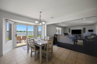 Sleeps 17 Free Parking Spacious 5BR Chicago - 6