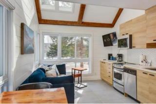 Modern Cottage in the Tremblant Ski Village - 6