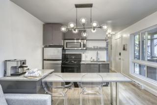 Le Chic Cabriolet Cozy Ski Condo 300m to Lifts - 4
