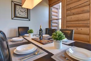 Luxurious Scandinavian Cottage with Private Jacuzzi - 2