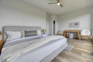 Ultra Luxurious Modern Oasis Private Spa Sauna - 2