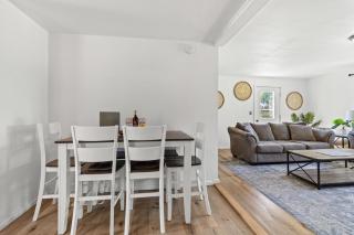 Riverview Bliss in Beautiful Home - 6
