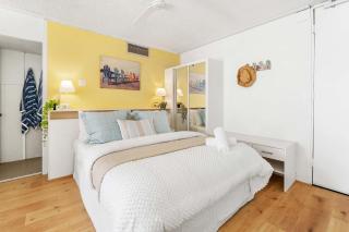 Waterfront Beach Shack - Ocean Views Spa & Pool - 9