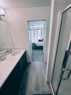 Entire townhouse with garage - 4