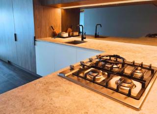 Comfy 1 Bedroom Apartment with WiFi and Parking - 2
