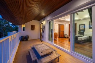 Baan Fah Sai Luxury Villa steps from Beach - 6