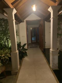 Serenity Palm Villa - 1