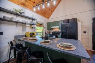 Incredible Views l Family Friendly I Pool - Hot Tub - 4