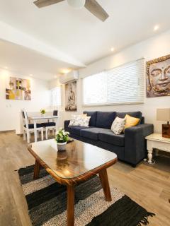 Extended Stays #4 - 5