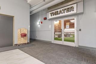 New 2BR Skywalk Apt-Downtown Indy- Sleeps 7 - 9