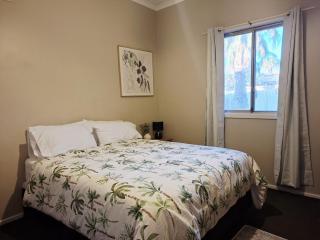 44 Oberthur Street - 6