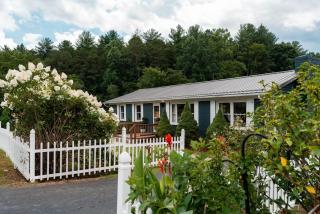 Sauna & Hot Tub Chalet with Game Room, 6BR - 1