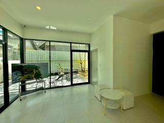 KATA PLATINUM Hotel - 7