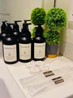 The Signature Suites at Cinnamon life Apartment - 7