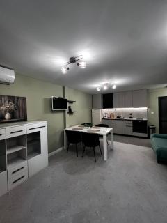 Sea Loft Varna - Entire 3 Level House, City Center - 6