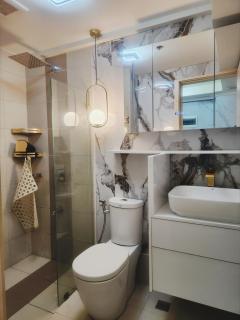 solinea Luxe pool stay city nest - 8