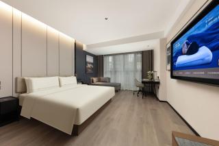 Atour Hotel Wuxi East Station South Square - 8