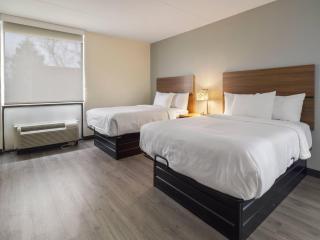 MainStay Suites Chambersburg - 2