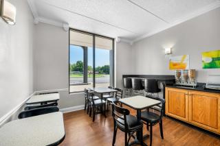 Quality Inn - 1
