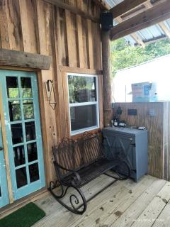 Off-Grid Cabin Retreat Near Satilla River, Georgia - 2