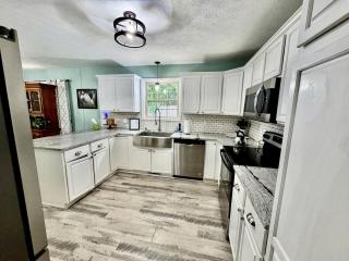 Peaceful Lake House with Boat-Friendly Access near Lake Norfork in Mountain Home, Arkansas - 8